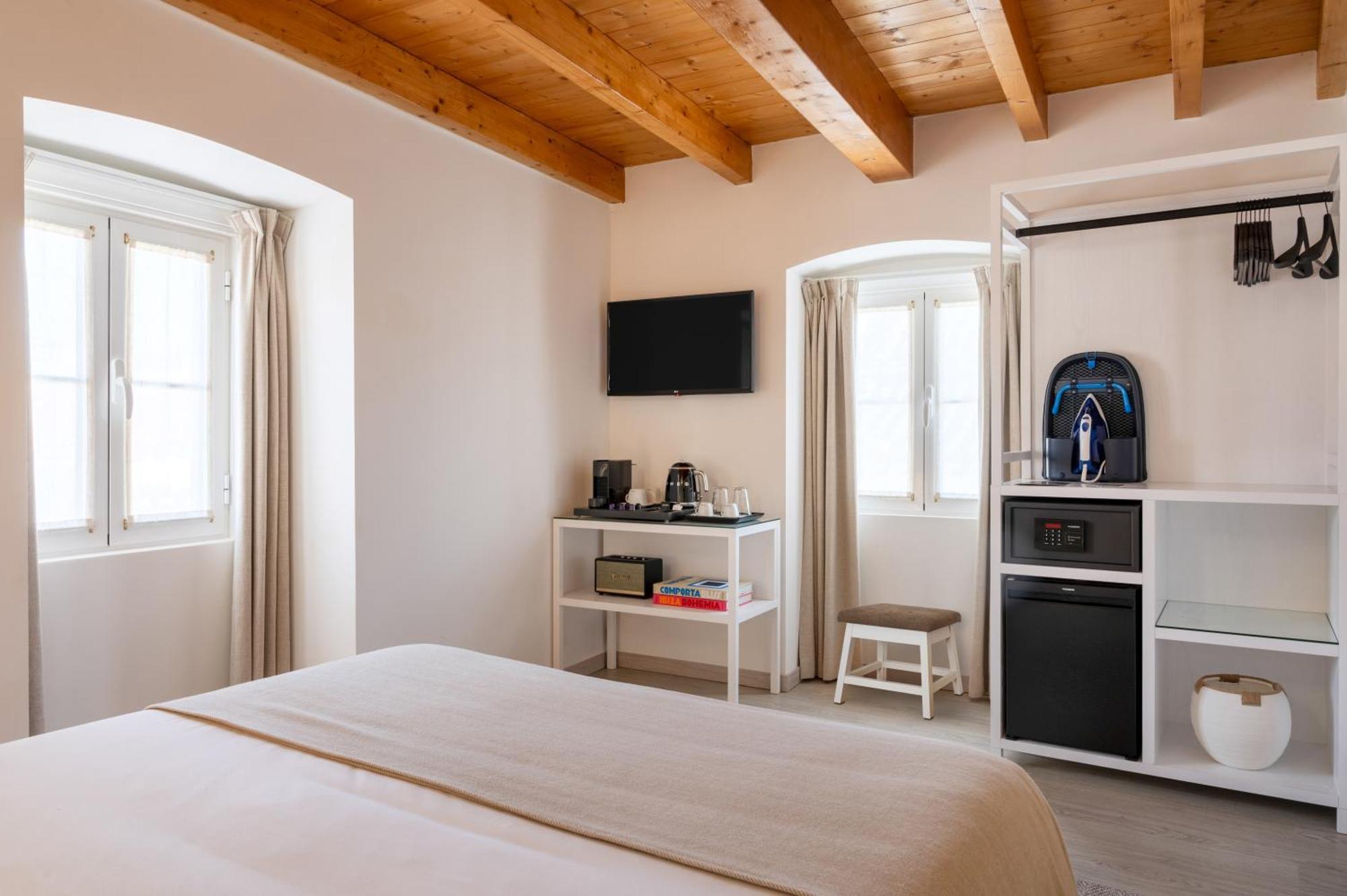 Azinheira Suites Townhouse - Alojamento Turistico (Adults Only) Елвас Екстериор снимка