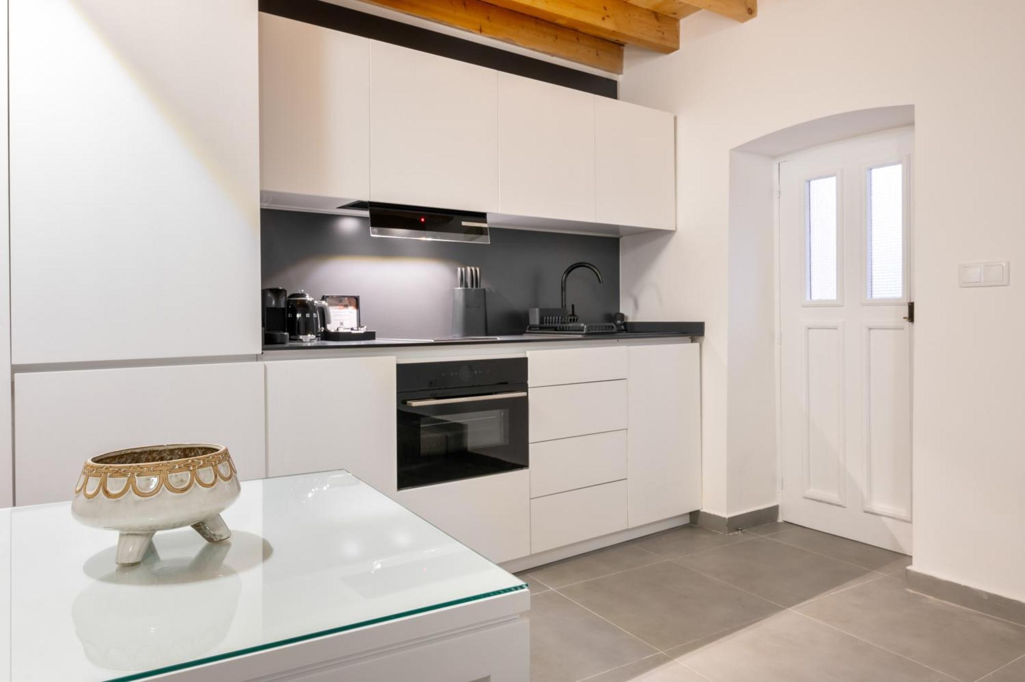 Azinheira Suites Townhouse - Alojamento Turistico (Adults Only) Елвас Стая снимка